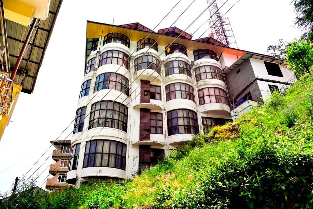 Hotel Hadimba Palace - Manali (Himachal Pradesh) — Photos 2